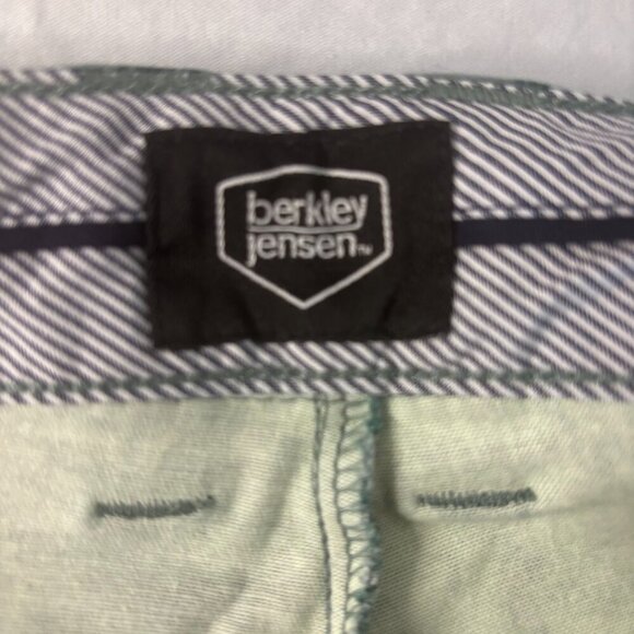 BERKLEY JENSON 42W NEW Weekend Short 10" Green Hawaiian Flat Front Stretch Short - Picture 6 of 7